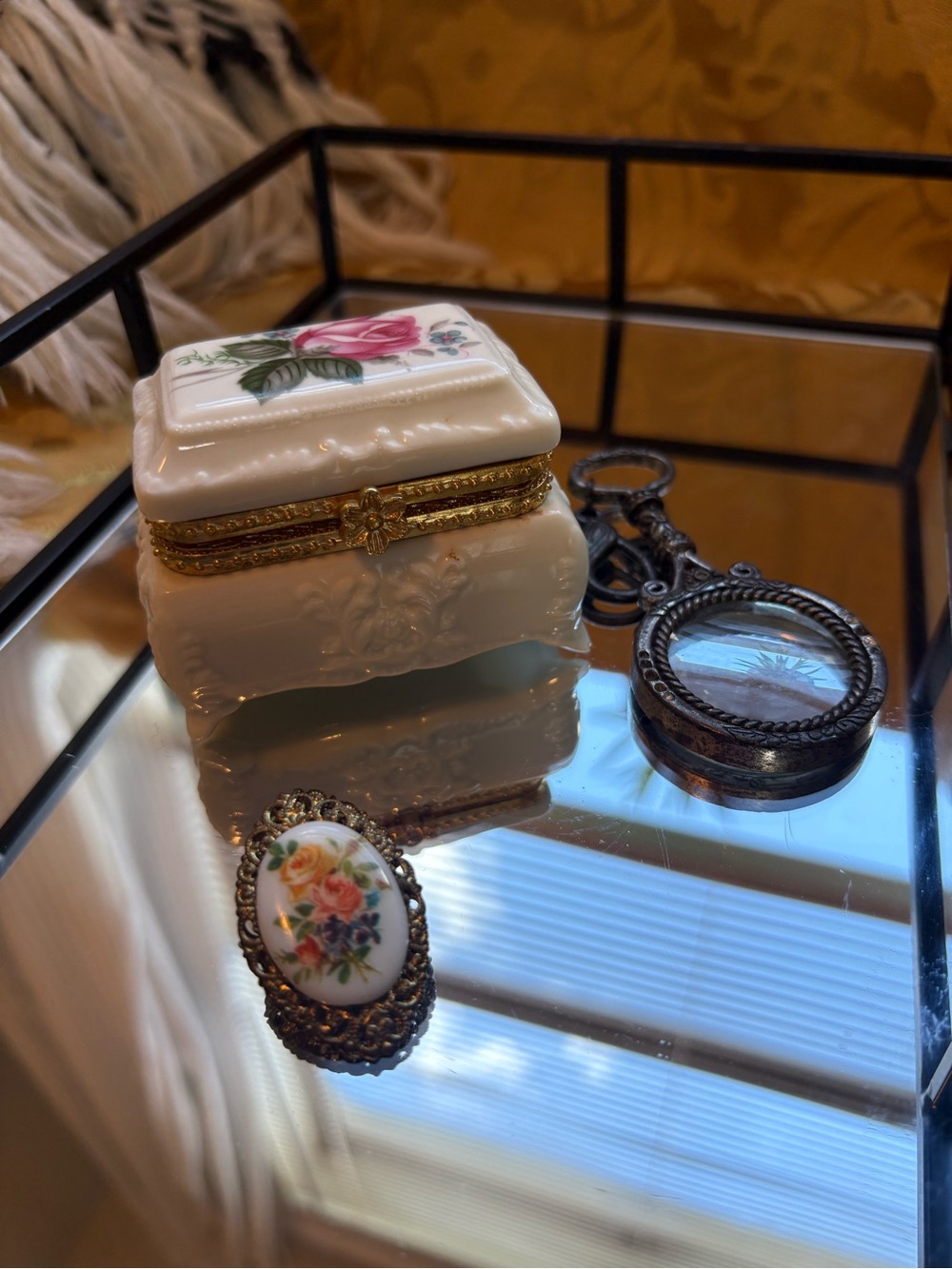 Vintage White Porcelain Trinket Box with Pink Rose and Gold Trim with 2 trinkets